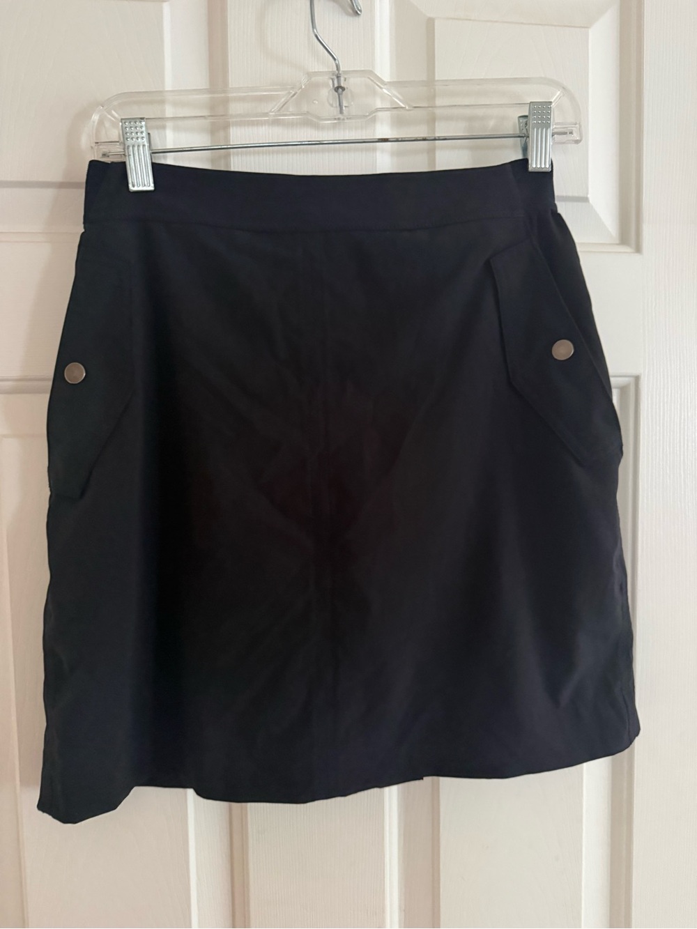 Athleta Women's black pull on Skirt  With Pockets Golf Size 6